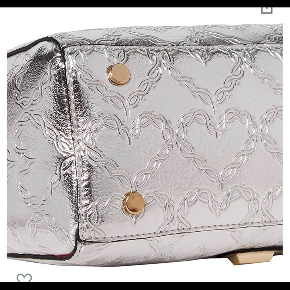 SOLD🚫 Betsey Johnson NWT crossbody/hand bag - Picture 3 of 10